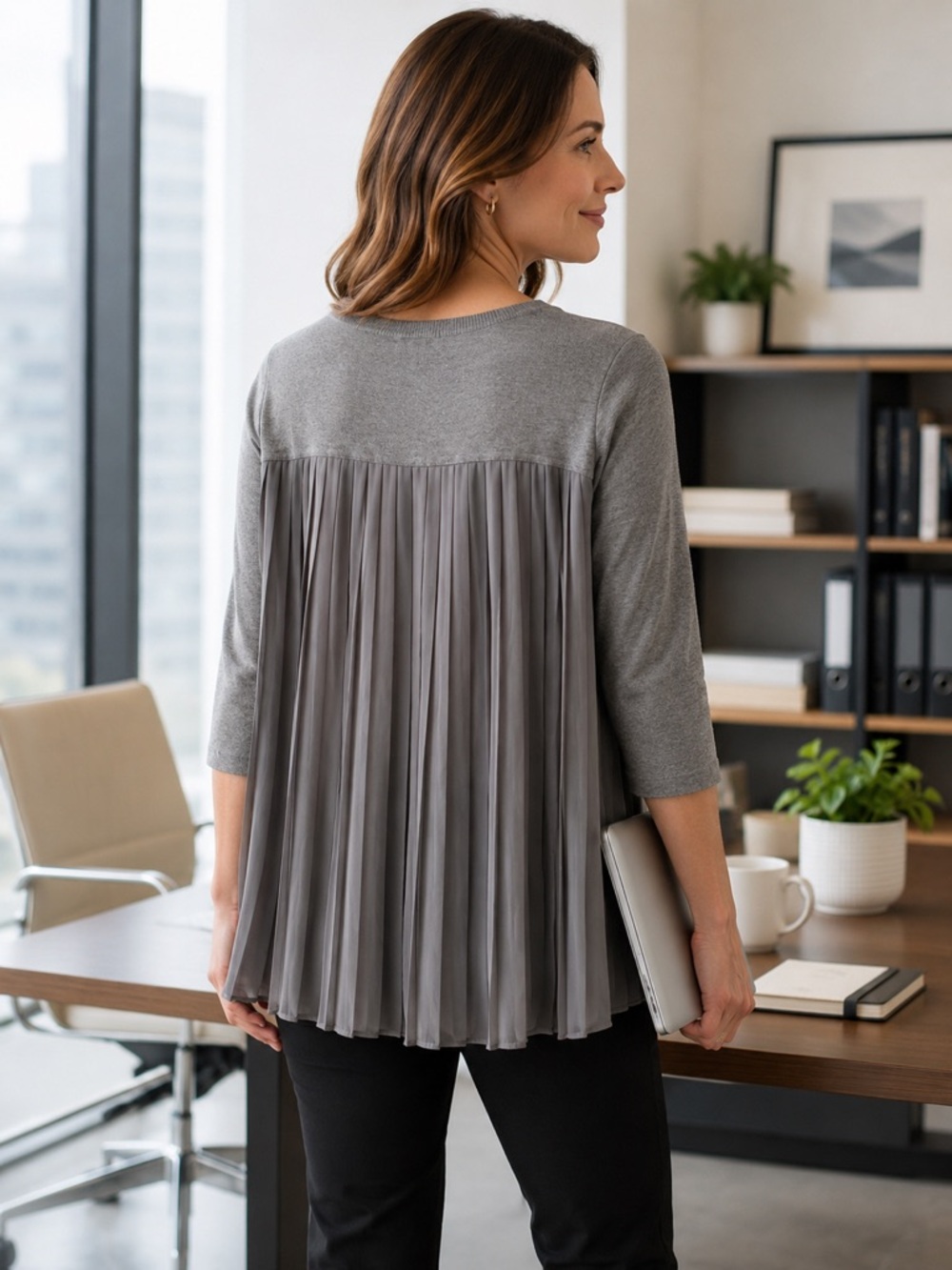 Lane Bryant 18/20 Gray Knit Tunic Sweater Pleated Back Plus Size
